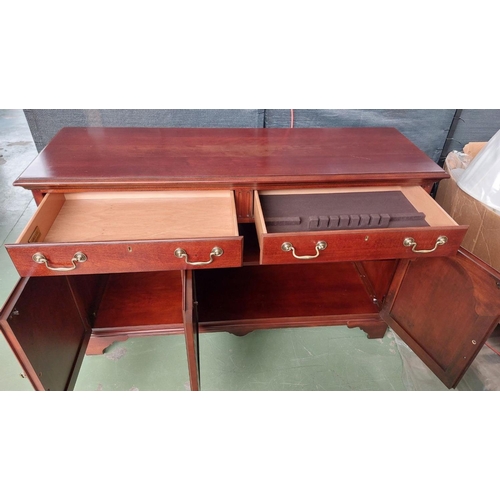 28 - Drexel Heritage Cherry Wood 3-Door Buffet Unit (142 W. x 46 D. x 91cm H.) - Code AM6972K