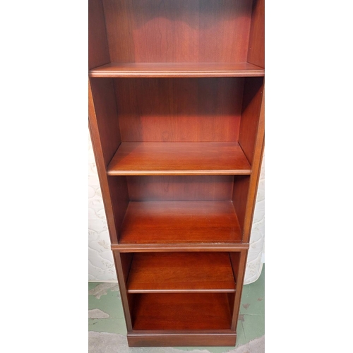 37 - Drexel Heritage Cherry Wood 5-Shelve Bookcase (61 W. x 36 D. x 194cm H.) - Code AM6972C