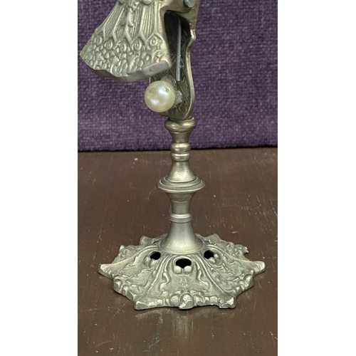 61 - Victorian Memo Holder Memo Clip on Stand in Shape of Hand  (21cm H.)