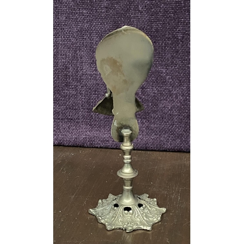 61 - Victorian Memo Holder Memo Clip on Stand in Shape of Hand  (21cm H.)