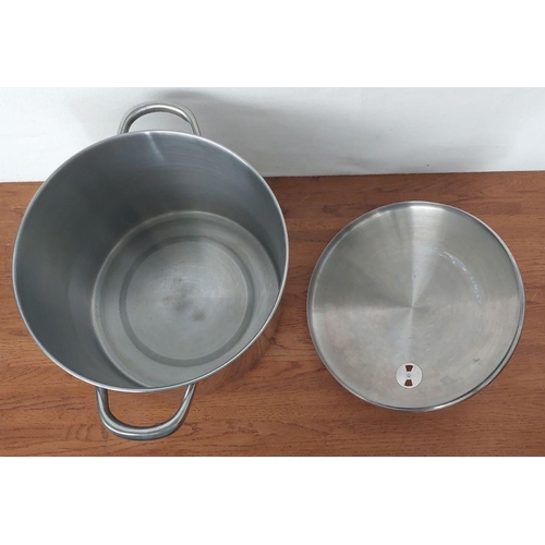 78 - Large Stainless Steel Cooking Pot (29cm Diameter)