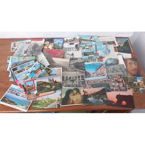 428 - Collection of Old Postcards (More Than 100pcs)