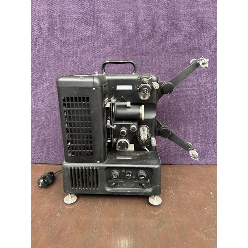 130 - Vintage Ritmar Cine Film Projector Made in Austria