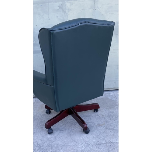 50A - Green Traditional Executive Swivel Chair (A/F)