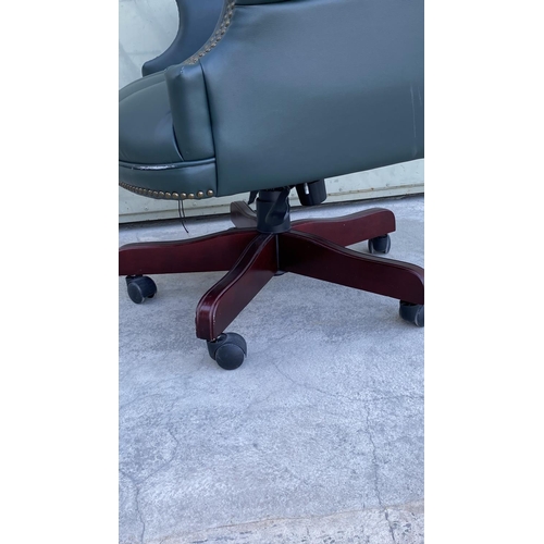 50A - Green Traditional Executive Swivel Chair (A/F)