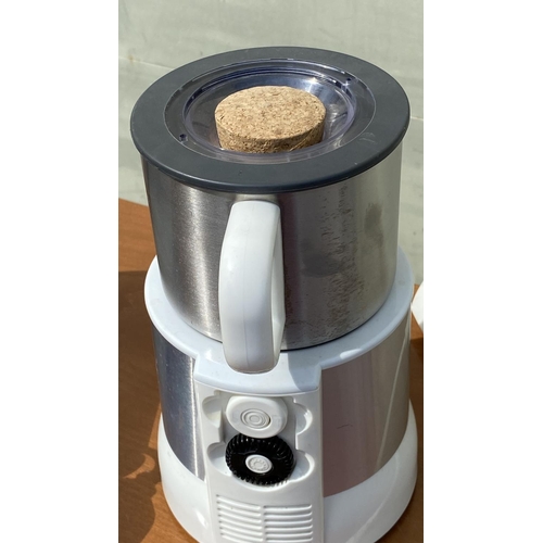 462 - Severin SM9685 Induction Milk Frother with Variable Temperature Control Together with Moulinex Coffe... 