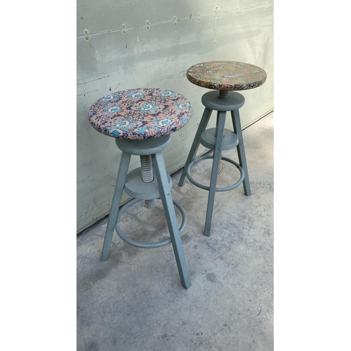 463 - x2 Wooden Grey Screw Stools