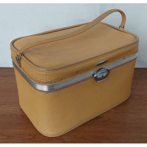 411 - Antler Vanity Travel Beauty Bag