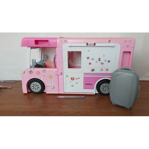 457 - Barbie Camper Pink Van 3 in 1 Dream Home