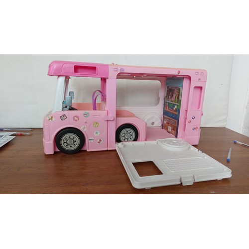 457 - Barbie Camper Pink Van 3 in 1 Dream Home