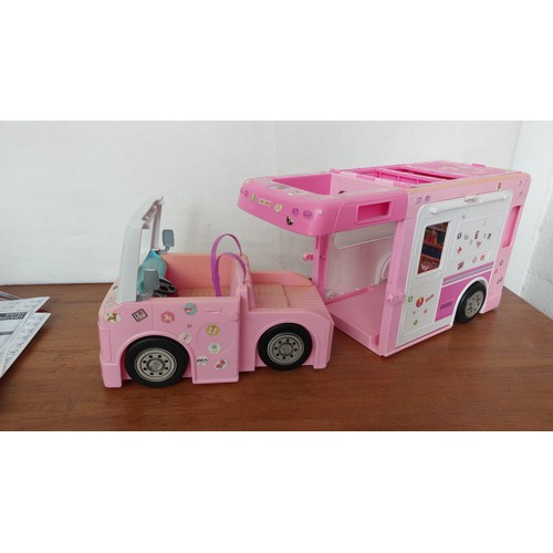 457 - Barbie Camper Pink Van 3 in 1 Dream Home