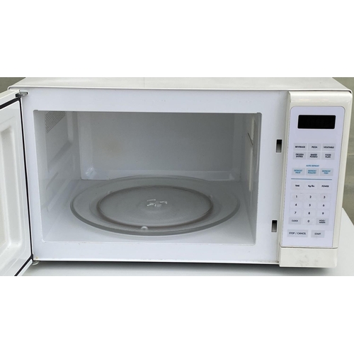 40 - White Westinghouse Large Microwave Oven Model KM95VW - Code AM7134A