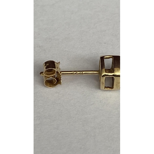 45 - Diamond and 18k Yellow Gold Stud Men's Earring, Stamped 750