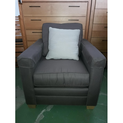 Lot 3         