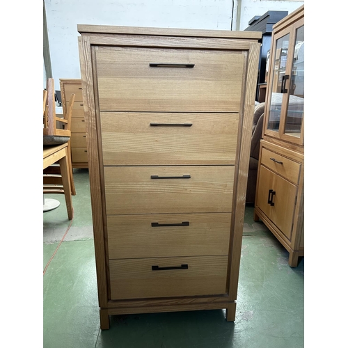 Lot 25        