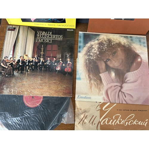 21 - Collection of 14 Vintage Vinyl Records 33rpm
