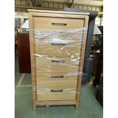 Lot 35        