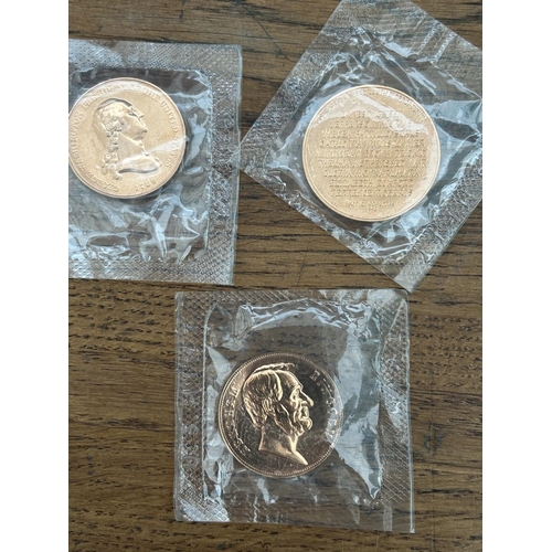 359 - Collection of 3 Commemorative American Tokens