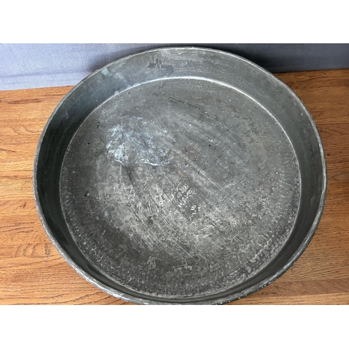 381 - Large Vintage Copper Cooking/Baking/Serving Tray (46cm Diameter) - Taken Back on 11/11/2025
