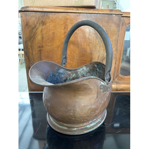 193 - Antique Copper Coal Scuttle/Bucket