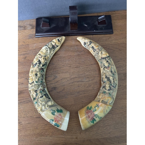 216 - Vintage Chinese Sculpture Horn Decor (Resin Crafts)