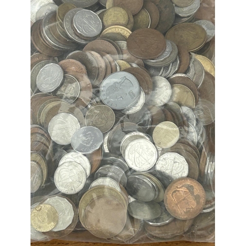 183 - Bag of 1.365Kg Cyprus/World Coins