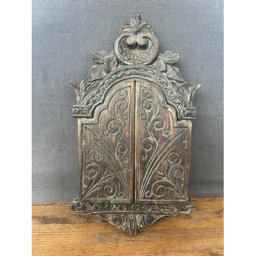 189 - Antique Mid-19th Century 3-Fold Icon of St George with Archangels Gabriel and Michael (35cm H.)