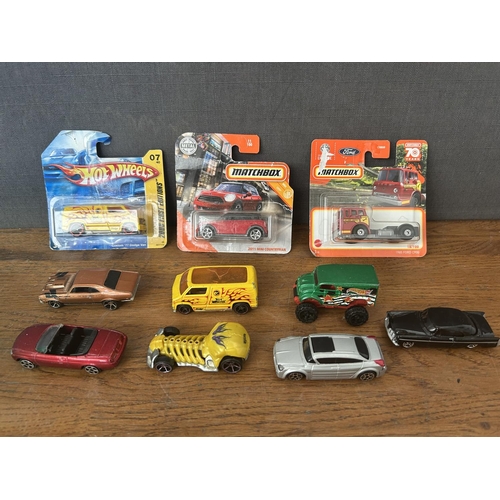 375 - Collection of Matchbox and Other Miniature Metal Model Cars