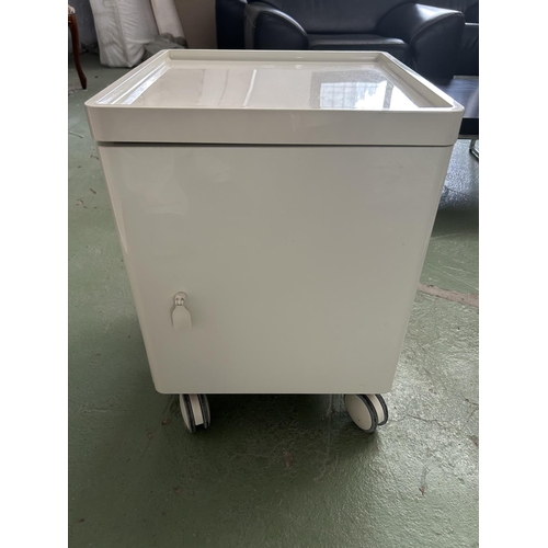 Lot 230       