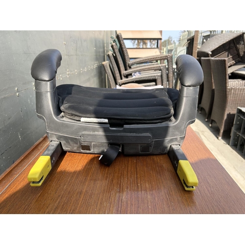 174 - Per-Perego Viaggio 2-3 Shuttle Booster Car Seat