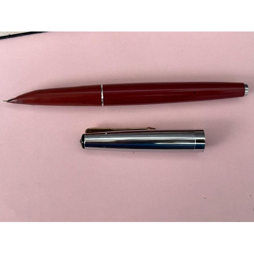 256 - Vintage Collectible Parker Fountain Pen