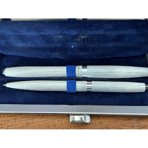 259 - Vintage German Senator Fountain and Ball Pen Set in Original Case