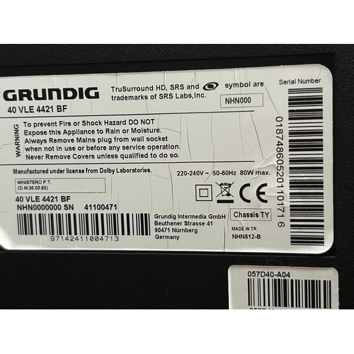 327 - Grundig 40 VLE 4421 BF 40