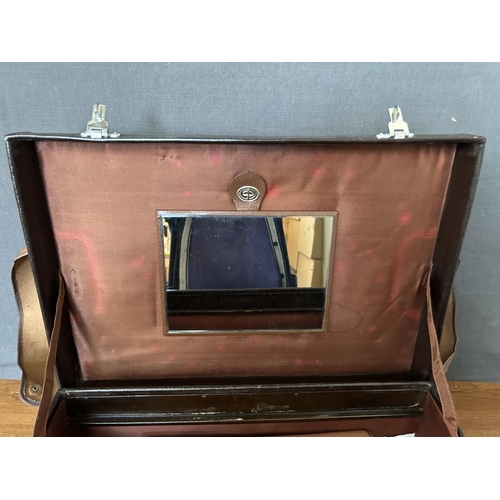 138 - Antique Circa 1910 English Edwardian Gentleman's Travel Leather Suitcase