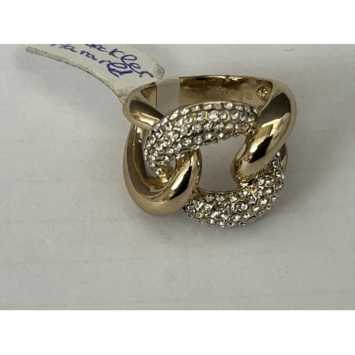 158 - Designer Harald Gloockler Ring