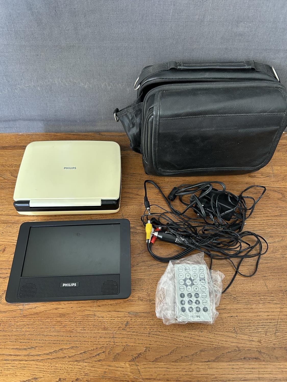 Philips Portable LCD Screen and DVD Player (Untested)