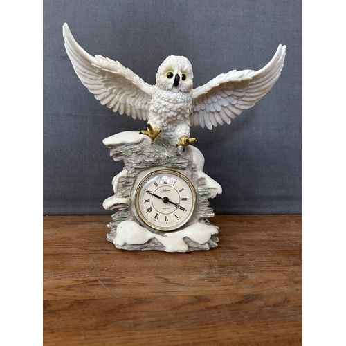 170 - Snowy Owl Juliana Mantle Clock