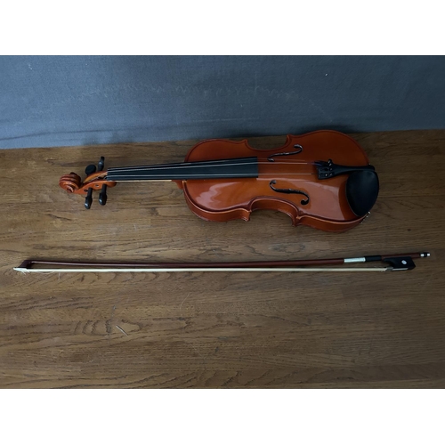279 - As New 4/4 Acoustic violin for Beginner with Bow and Hard Case