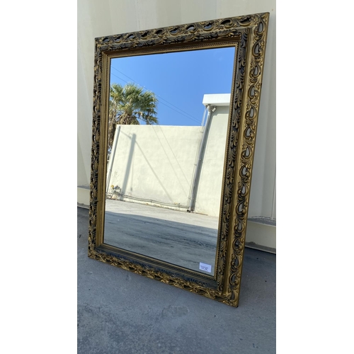 280 - Decorative Wall Mirror with Antique/Classical Style Gold Tone Frame/Surround Plastic (60 x 83cm)