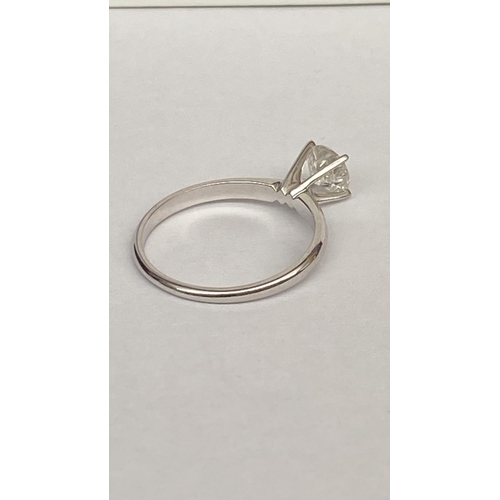 253B - Solitaire 14ct White Gold with Diamond Center Stone