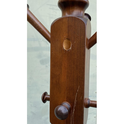 400 - Vintage Style Solid Wood Coat Stand/Hat Rack/Hall Tree (A/F - x1 Hook Missing from Top Section as Ph... 