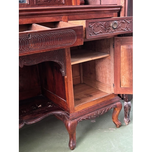 150 - Beautiful Antique Victorian Style Sideboard/Chiffonier with Large Central Mirror, Wood Carvings, Upp... 