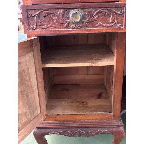 150 - Beautiful Antique Victorian Style Sideboard/Chiffonier with Large Central Mirror, Wood Carvings, Upp... 