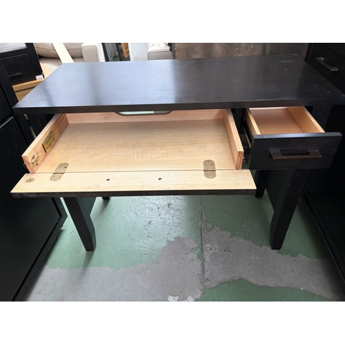37 - Drexel Heritage USA Compact Desk with Keyboard Tray in Dark Finish (102 W. x 46 D. x 79cm H.) - Code... 