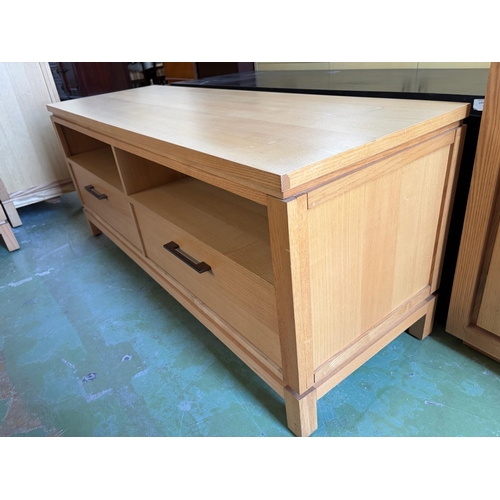 19 - Drexel Heritage USA Credenza/TV Cabinet in Light Blonde Finish  (137 W. x 58 D. x 46cm H.) - Code AM... 