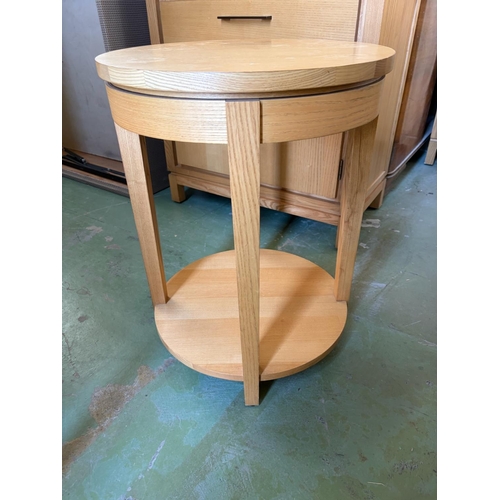 21 - Drexel Heritage USA Wooden Light Blonde Finish 2-Tier Circular Lamp Table - Code AM7162V