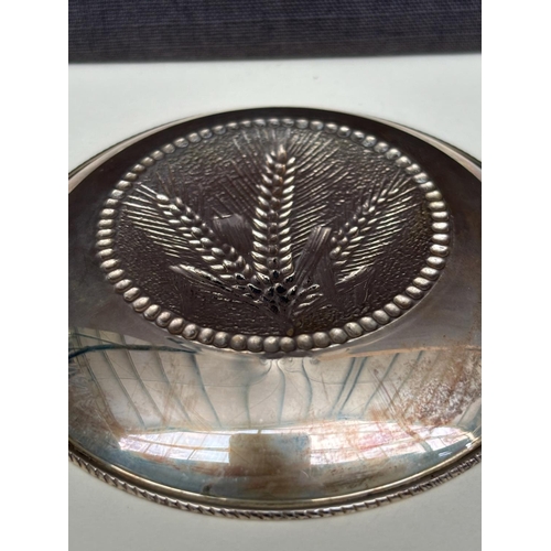 12A - Vintage Cypriot Silver 830 Decorative Trinket Dish with Embossed Design Depicting a Sheaf of Wheat (... 