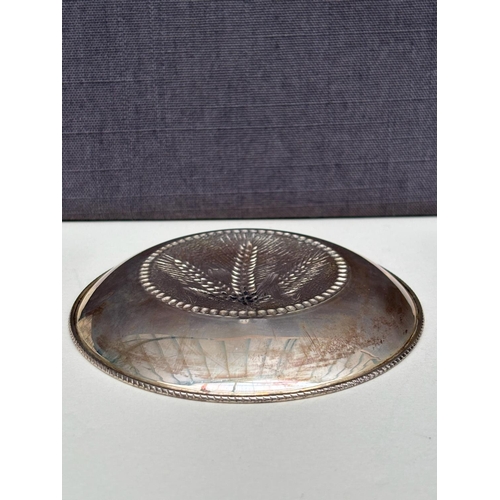 12A - Vintage Cypriot Silver 830 Decorative Trinket Dish with Embossed Design Depicting a Sheaf of Wheat (... 