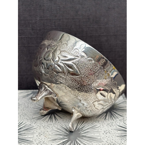 8 - Small Vintage Cypriot Handmade Silver 830 Engraved Bowl (49gr -7cm Diameter)