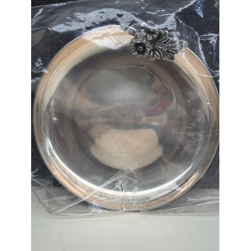 9 - Small Vintage Silver 830 Jewelry Dish with floral and Leaf Detail Motif on its Edge (25.9gr - 8cm Di... 